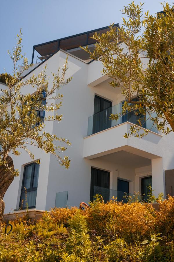 Azar Luxury Suites Vlorë エクステリア 写真
