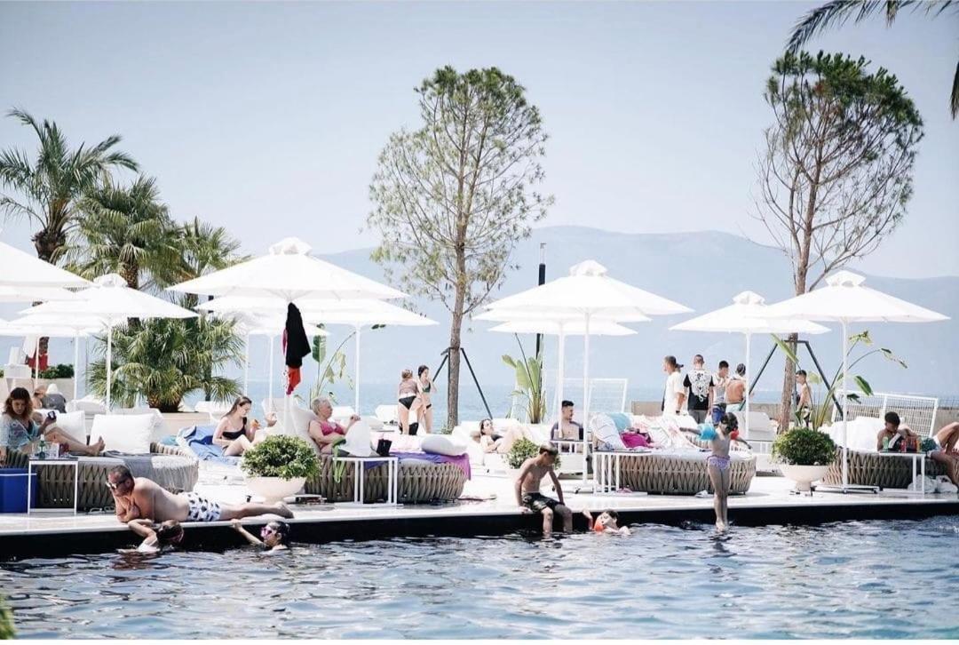 Azar Luxury Suites Vlorë エクステリア 写真
