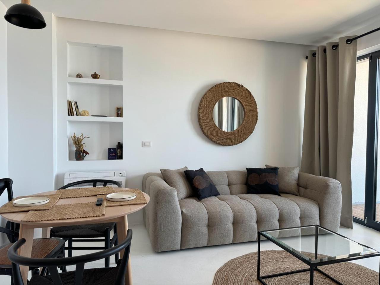 Azar Luxury Suites Vlorë エクステリア 写真