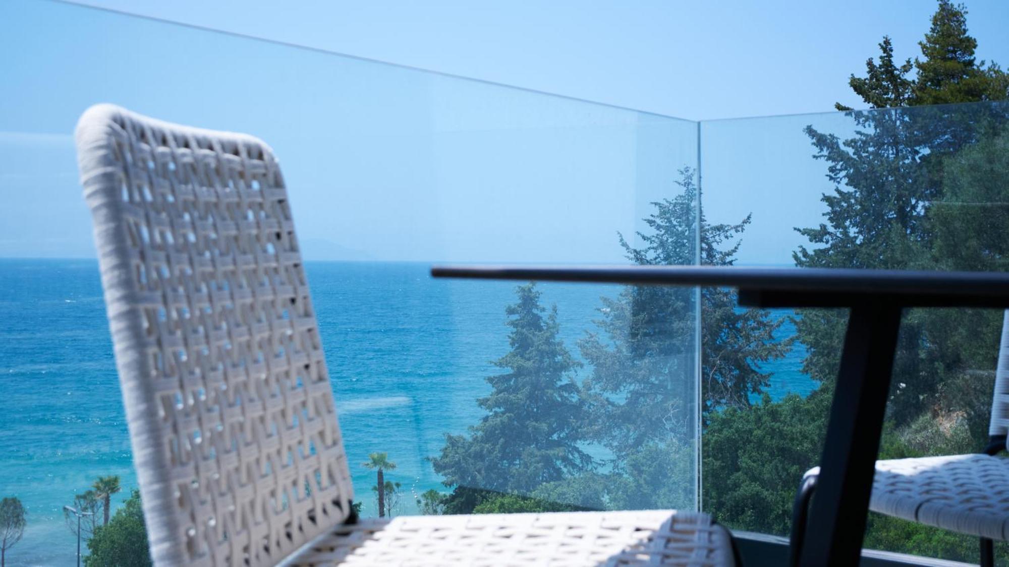 Azar Luxury Suites Vlorë エクステリア 写真